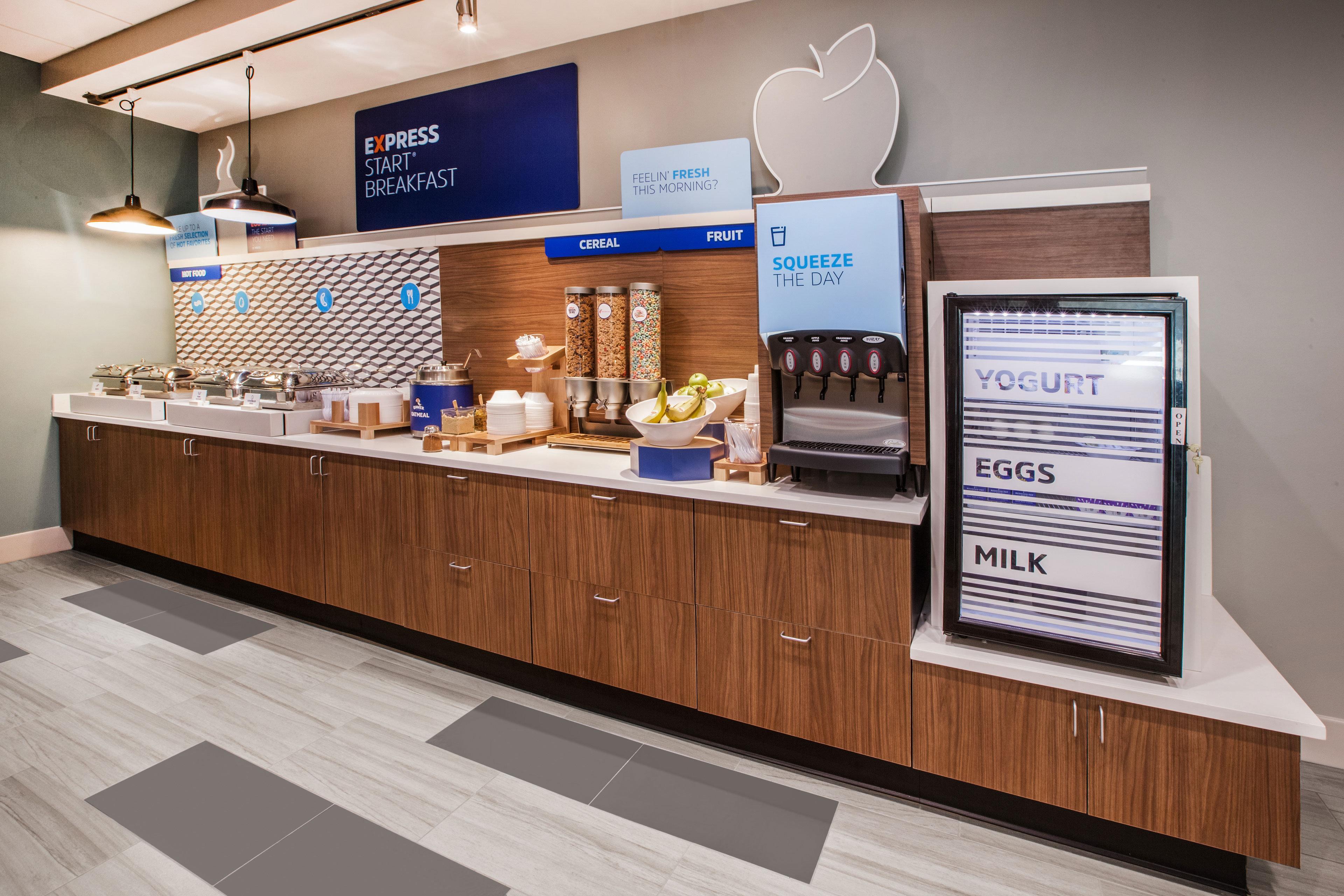 Holiday Inn Express Hotel & Suites Chesterfield - Selfridge Area By Ihg Экстерьер фото