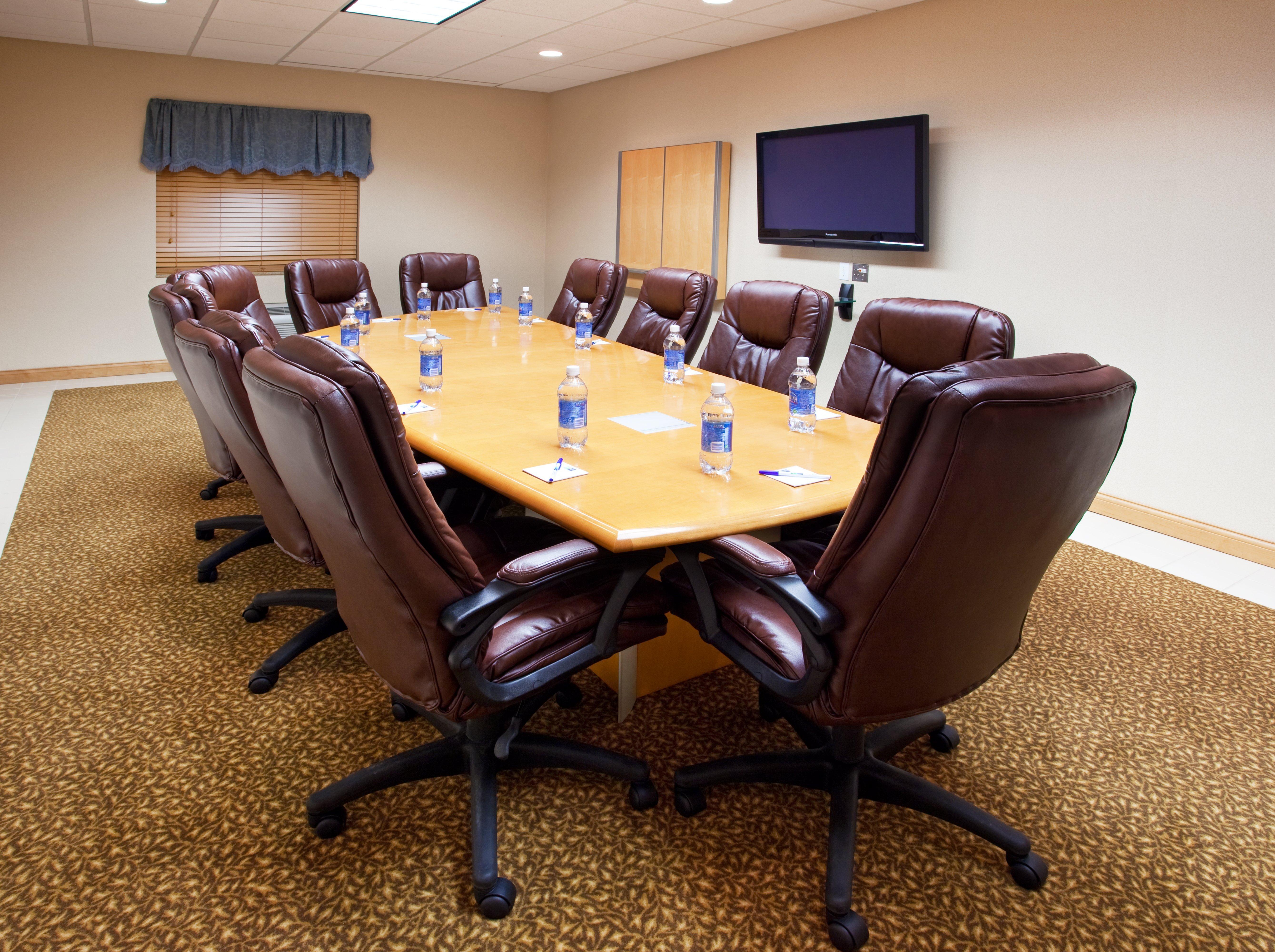 Holiday Inn Express Hotel & Suites Chesterfield - Selfridge Area By Ihg Экстерьер фото