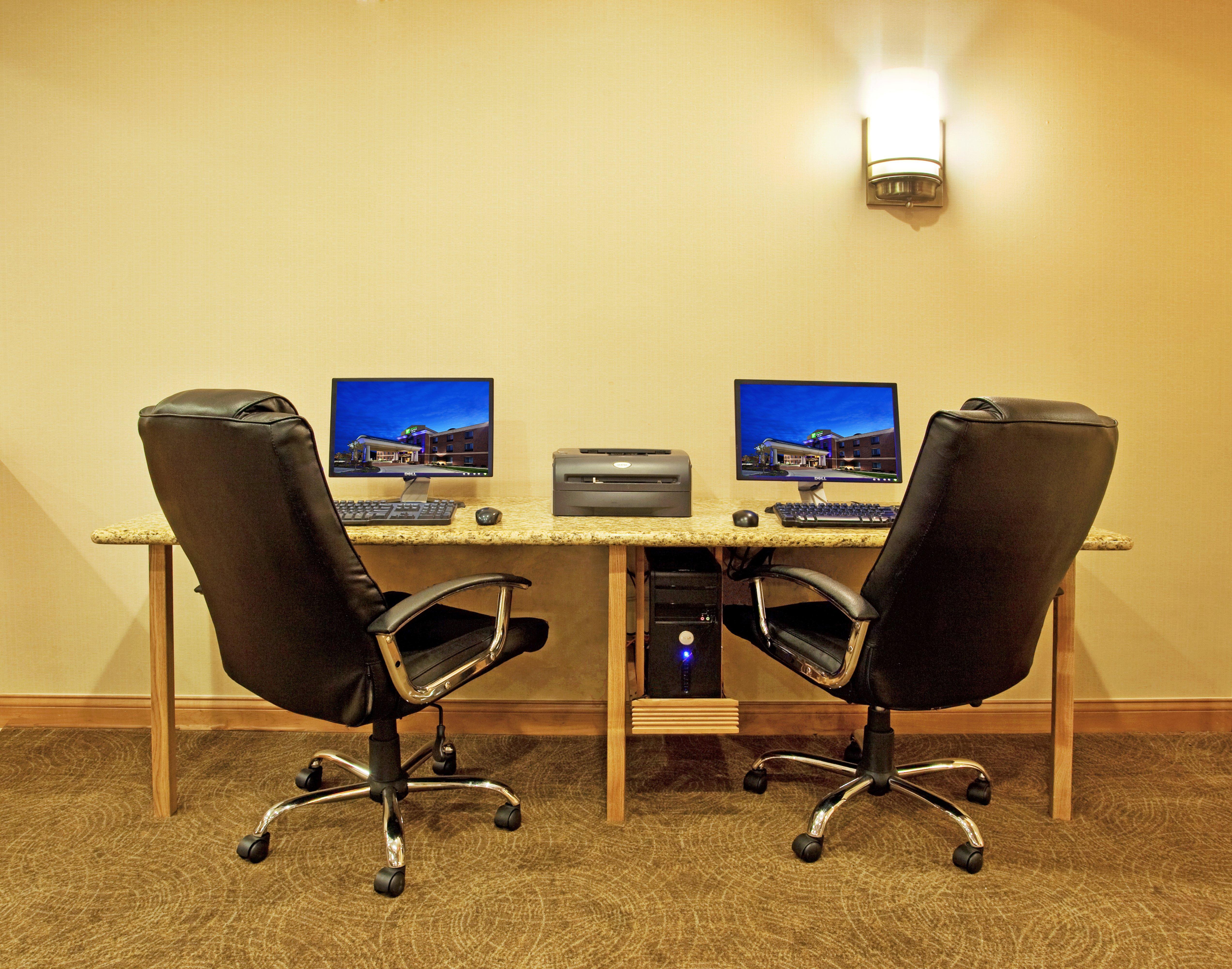 Holiday Inn Express Hotel & Suites Chesterfield - Selfridge Area By Ihg Экстерьер фото