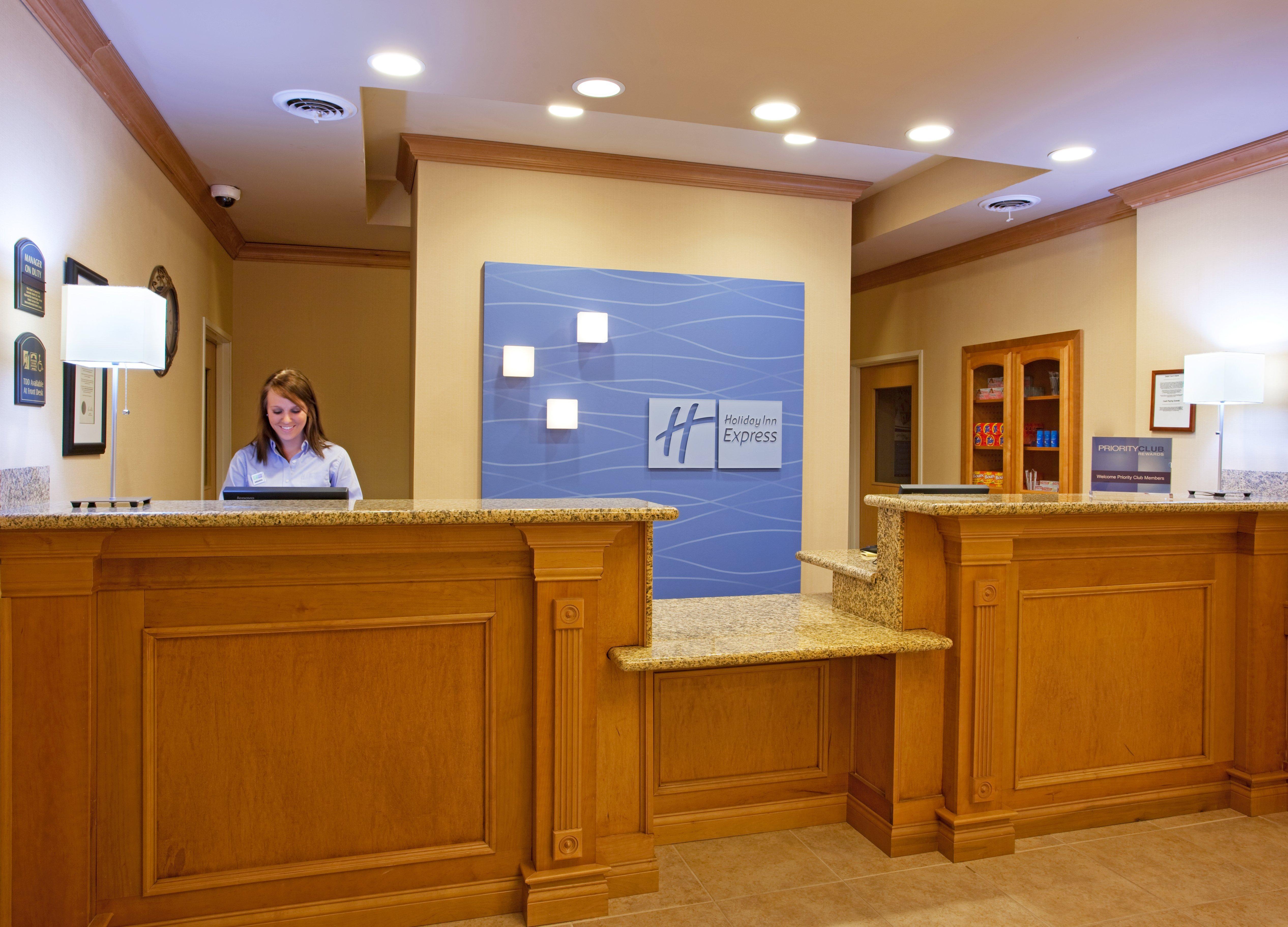 Holiday Inn Express Hotel & Suites Chesterfield - Selfridge Area By Ihg Экстерьер фото