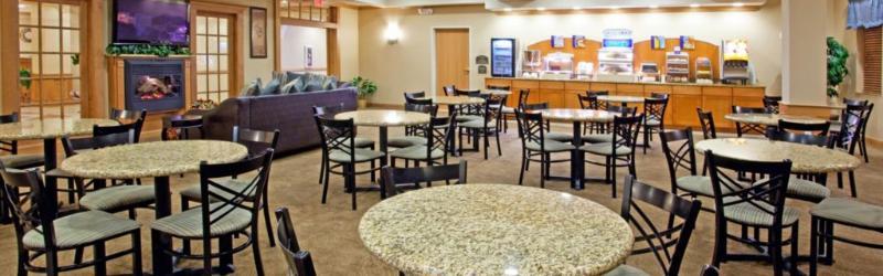 Holiday Inn Express Hotel & Suites Chesterfield - Selfridge Area By Ihg Экстерьер фото